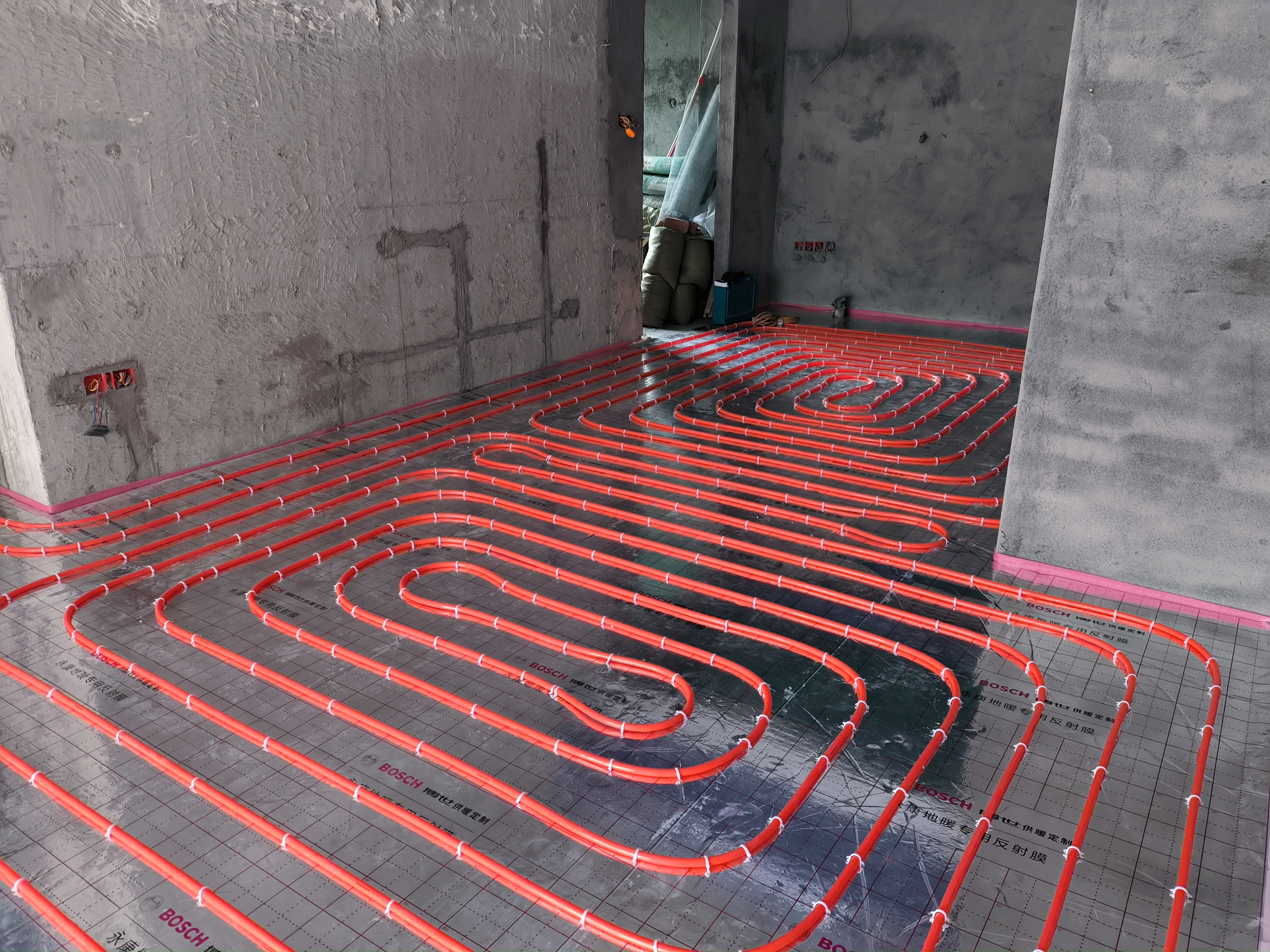 壁掛爐供水60度，暖氣卻不熱，你家也有這種情況嗎？